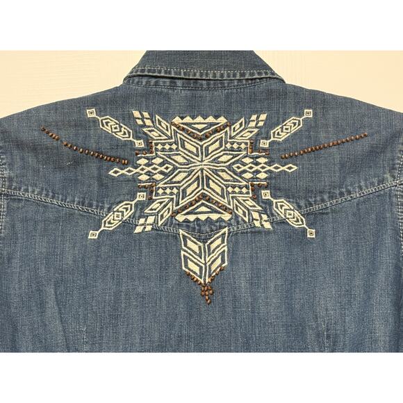 Women's Ariat Western-Style Denim Shirt w/Embroidered Design, Size L - Picture 4 of 7